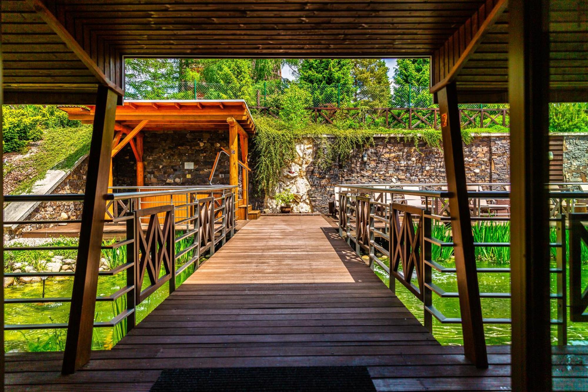 Kontakt Wellness Hotel Tatranska Lomnica Exterior photo